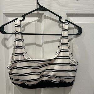 PINK Ultimate Sports Bra